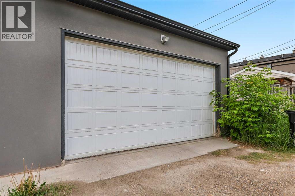 Photo 30 of 2 4728 17 Avenue Nw, Calgary AB
