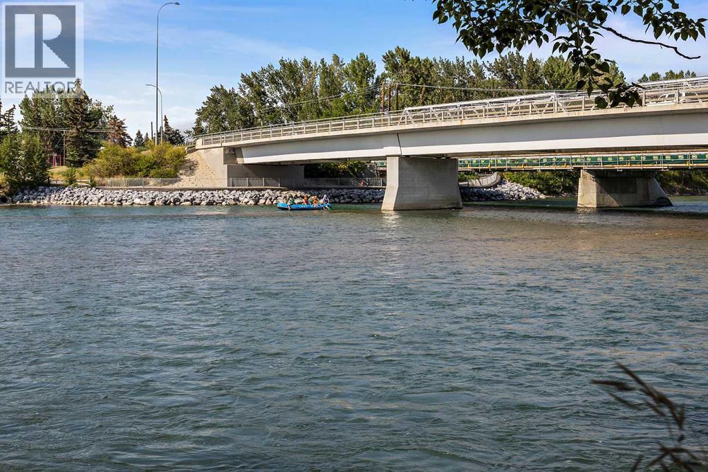 Photo 39 of 2 4728 17 Avenue Nw, Calgary AB