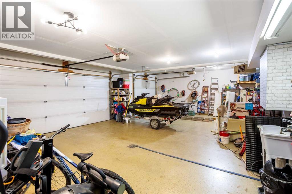 Photo 25 of 3317 52 B Street, Camrose AB