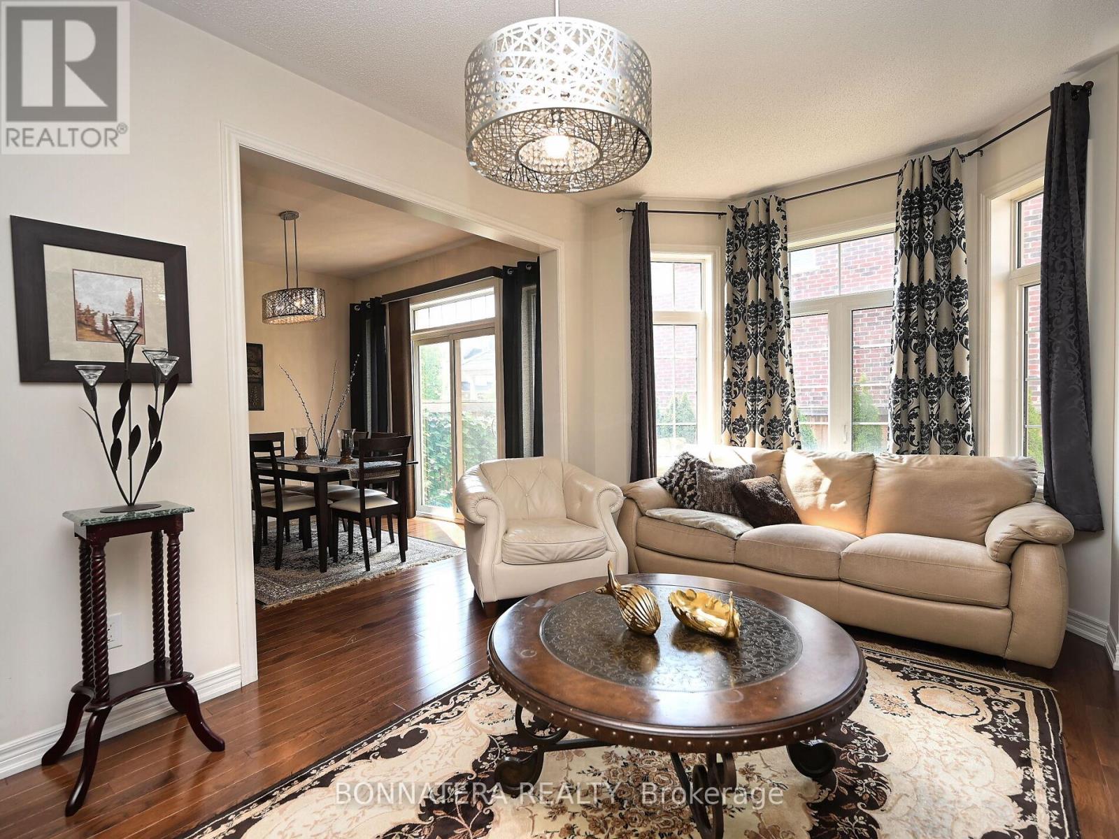 Photo 13 of 5679 Ethan Drive, Mississauga ON