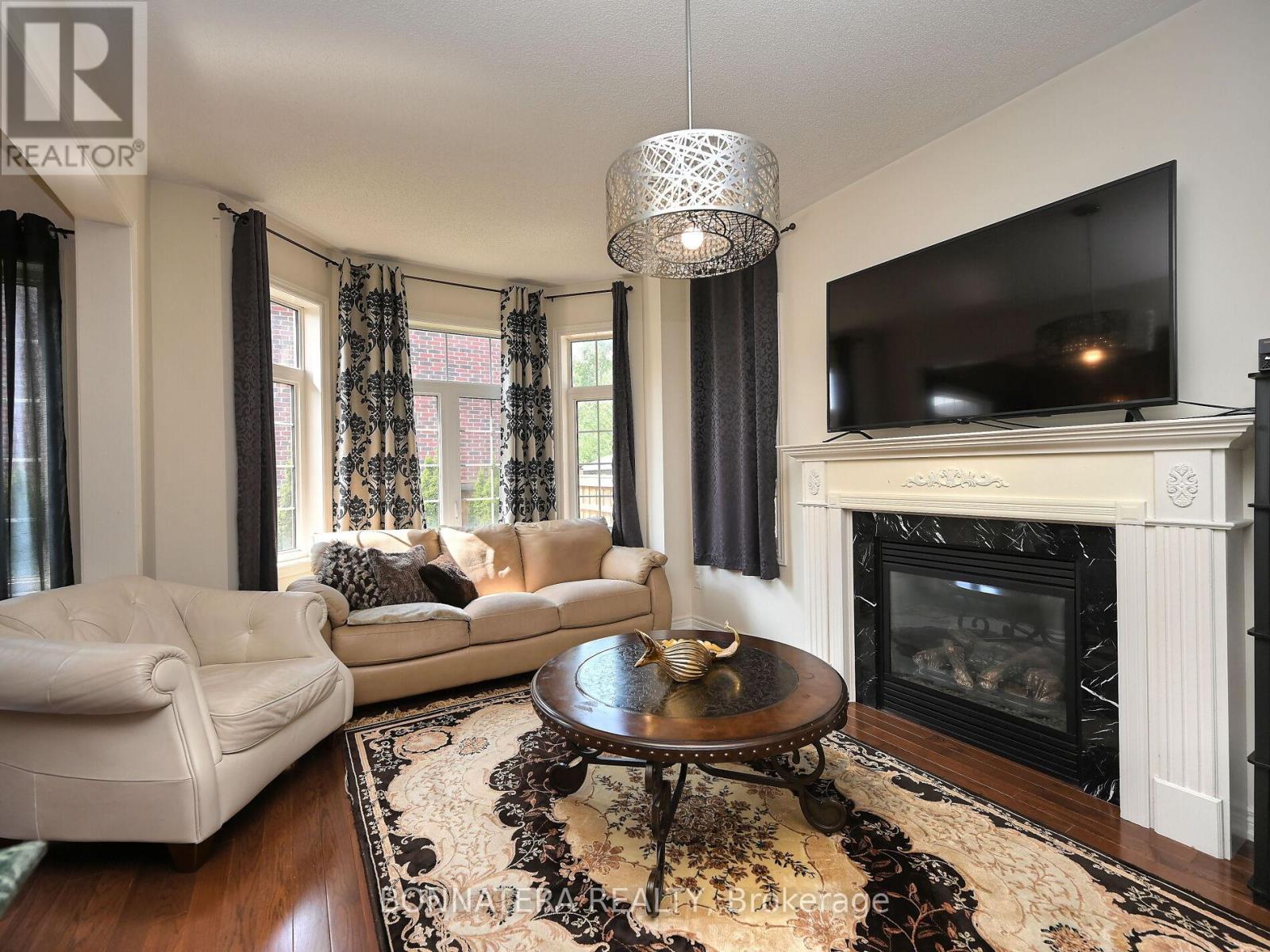 Photo 14 of 5679 Ethan Drive, Mississauga ON