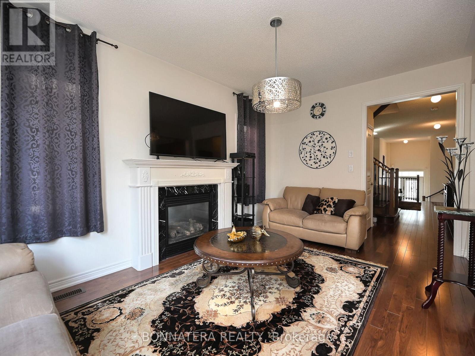 Photo 15 of 5679 Ethan Drive, Mississauga ON
