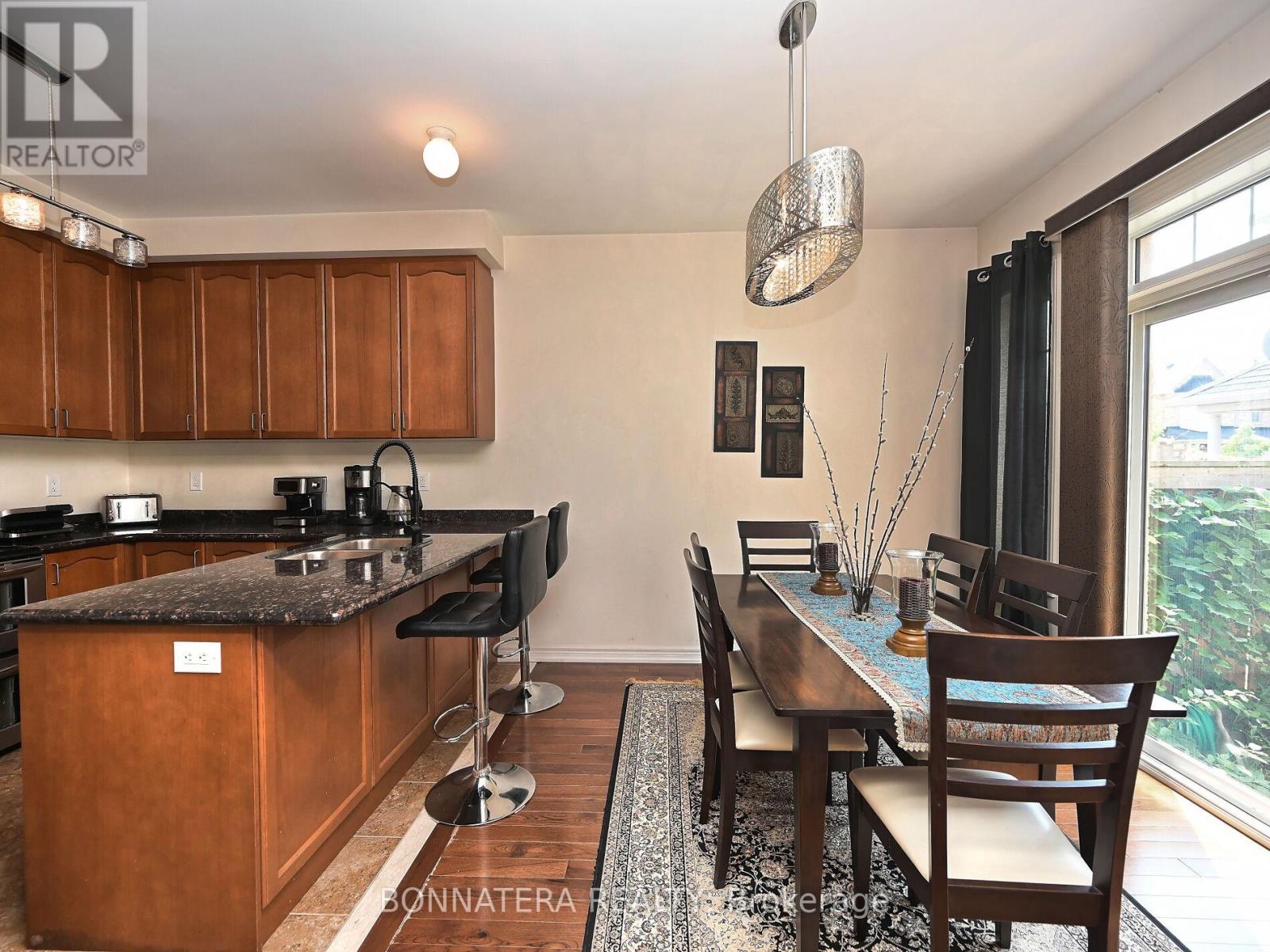 Photo 18 of 5679 Ethan Drive, Mississauga ON