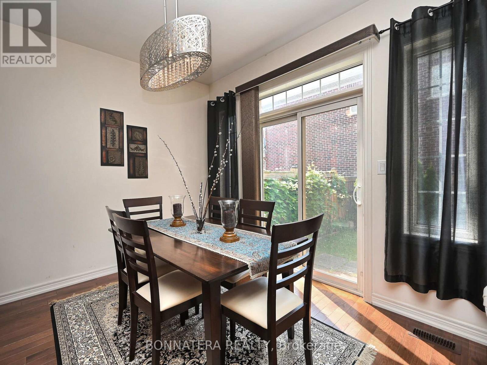Photo 20 of 5679 Ethan Drive, Mississauga ON