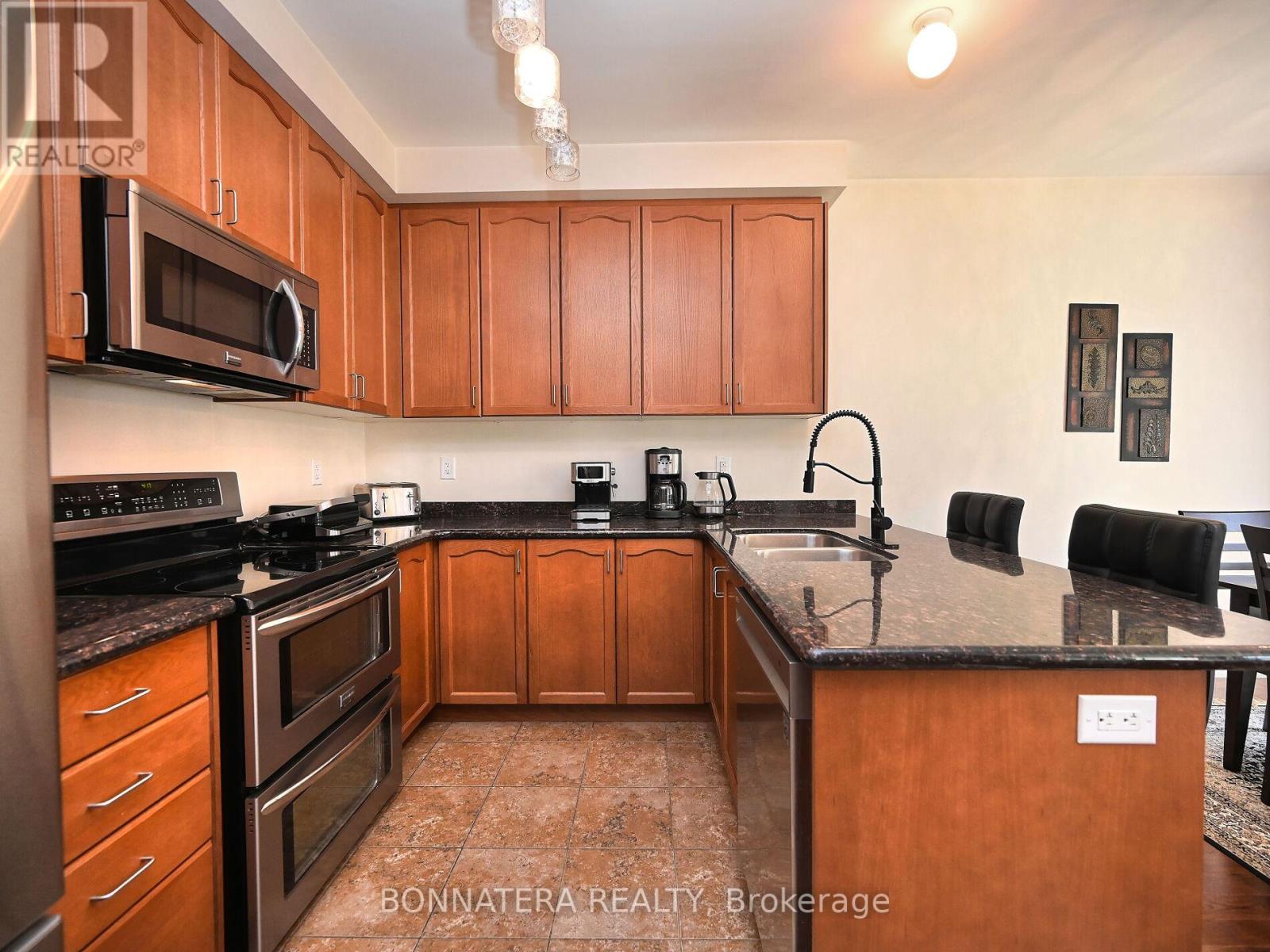 Photo 23 of 5679 Ethan Drive, Mississauga ON