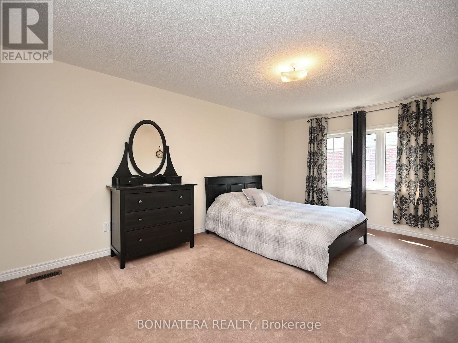 Photo 29 of 5679 Ethan Drive, Mississauga ON