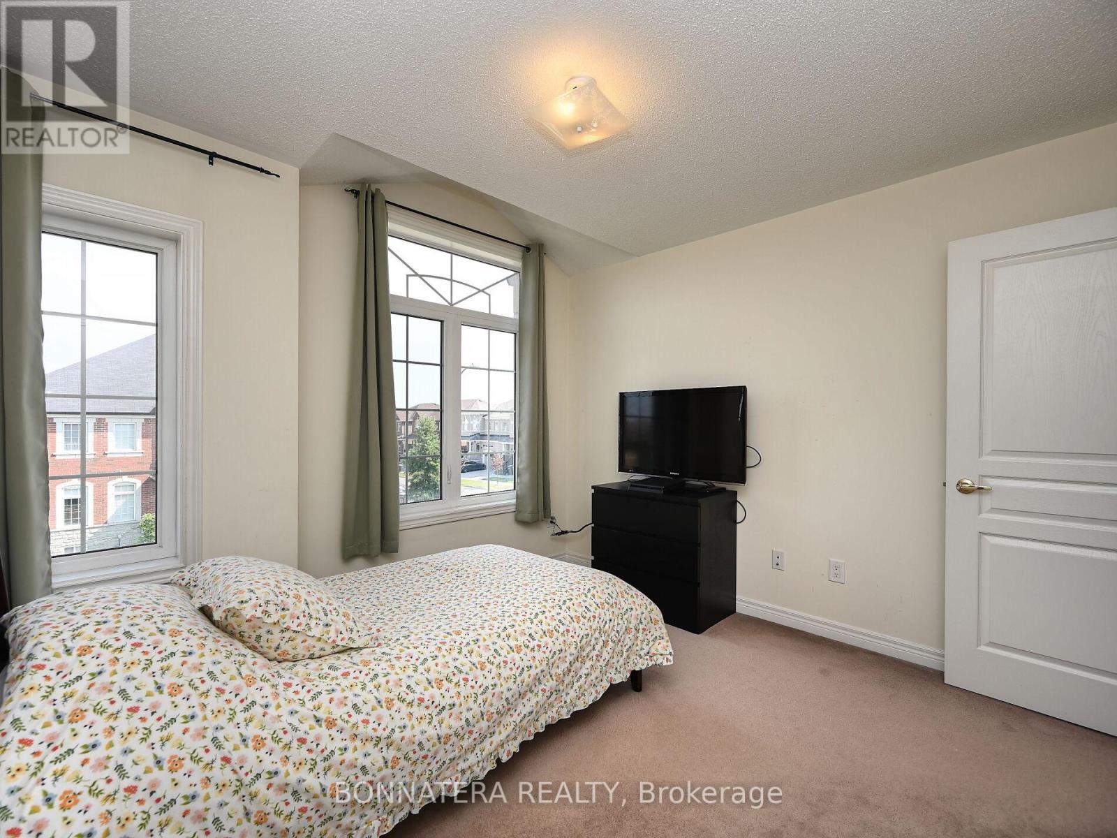 Photo 34 of 5679 Ethan Drive, Mississauga ON
