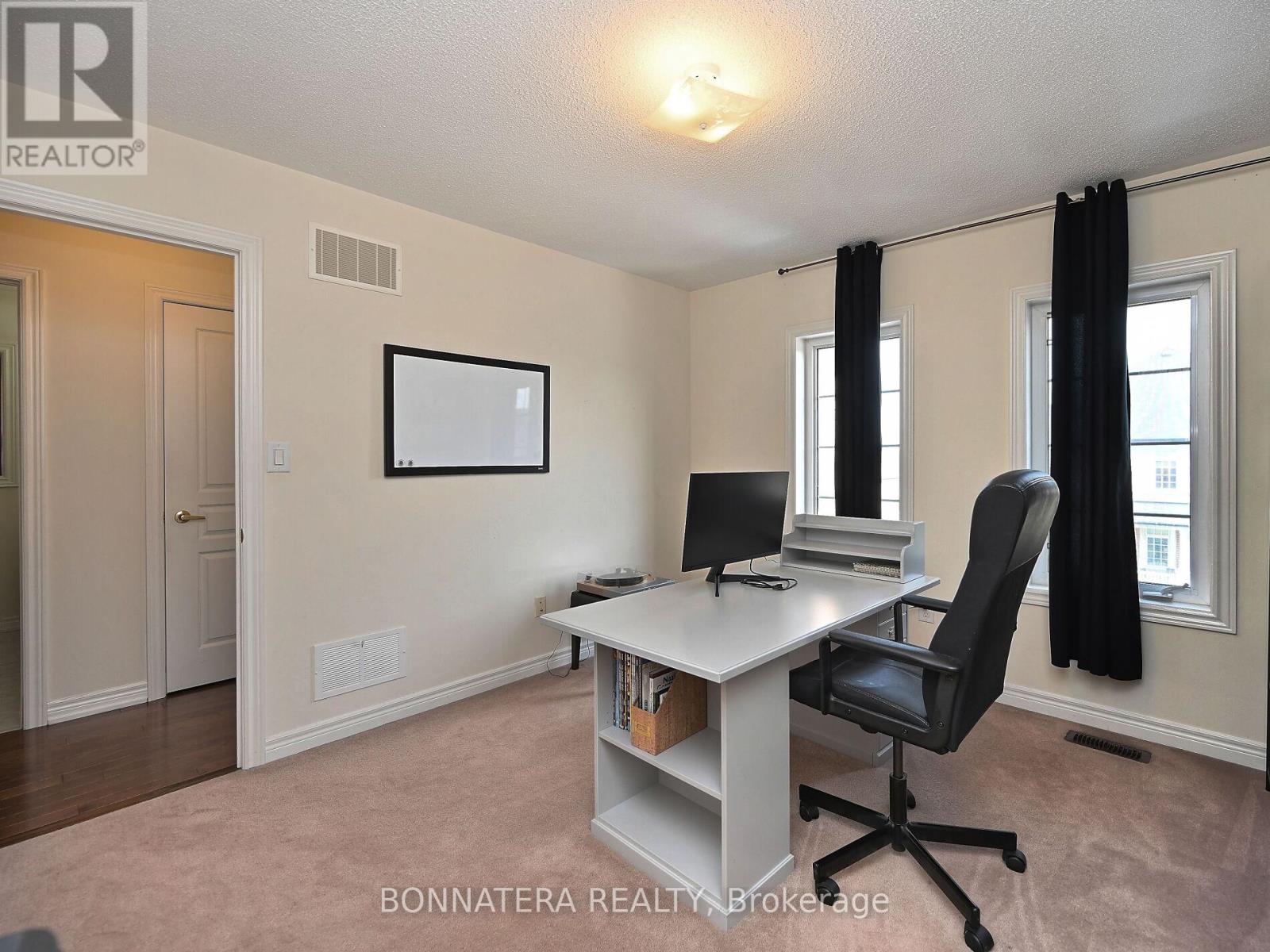 Photo 40 of 5679 Ethan Drive, Mississauga ON