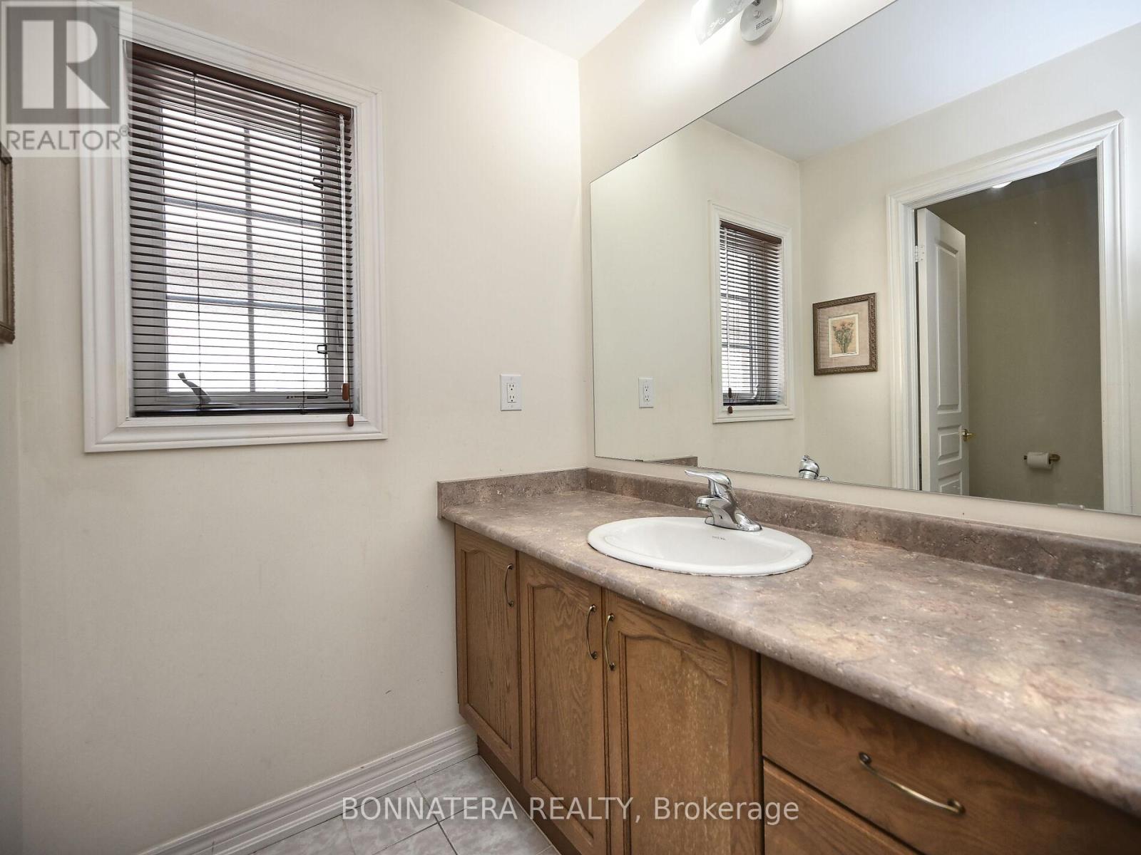 Photo 41 of 5679 Ethan Drive, Mississauga ON