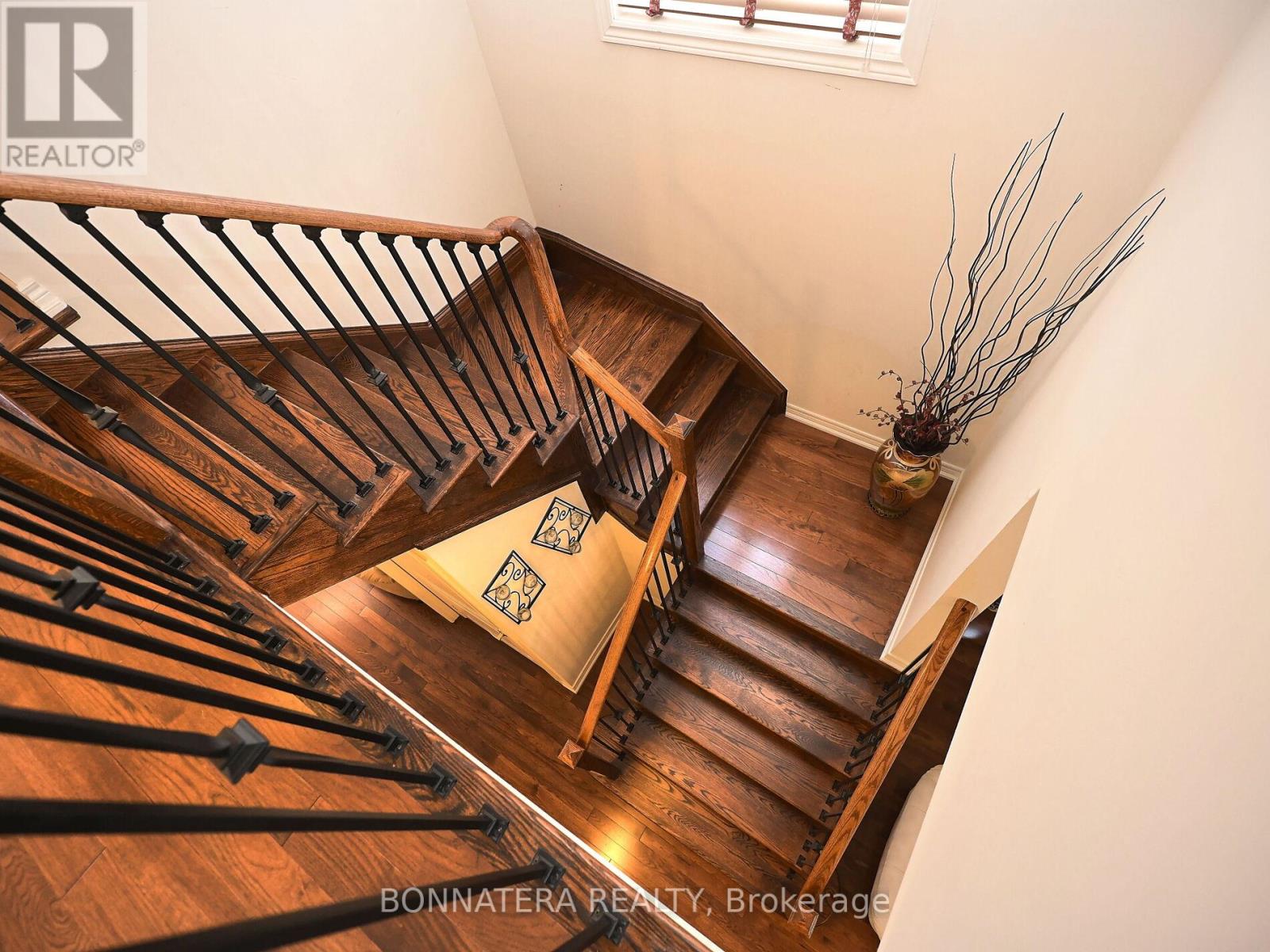 Photo 45 of 5679 Ethan Drive, Mississauga ON