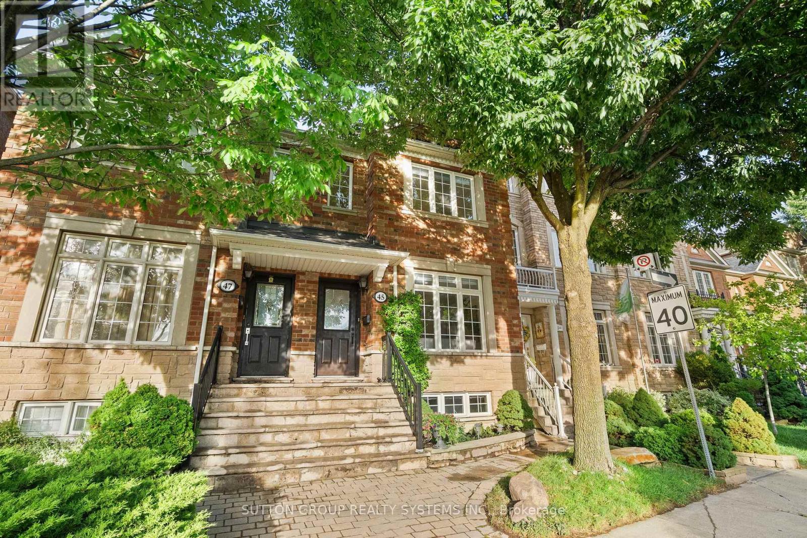 Photo 1 of 45 Algarve Crescent, Toronto ON