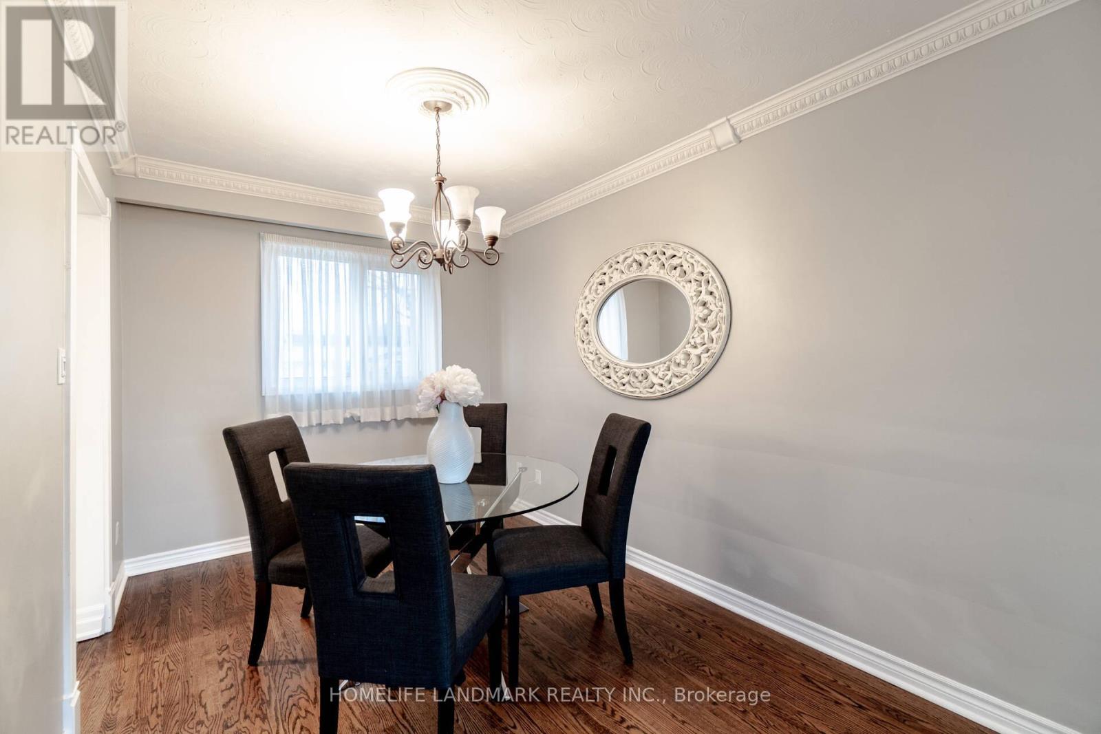 Photo 4 of Upper 640 Netherton Crescent, Mississauga ON