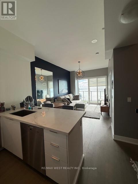 Photo 5 of 4308 20 Shore Breeze Drive, Toronto ON