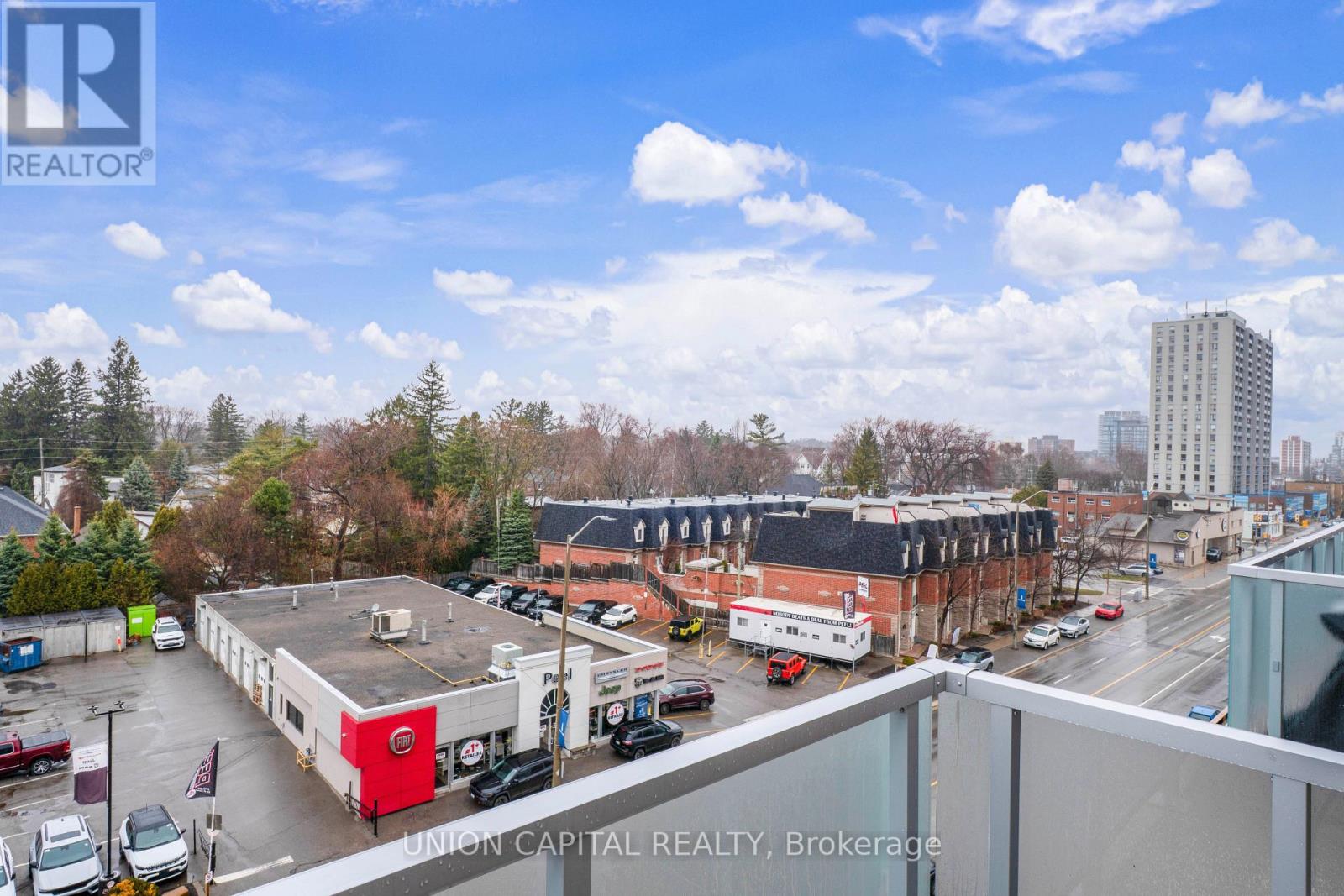 Photo 17 of 530 215 Lakeshore Road W, Mississauga ON