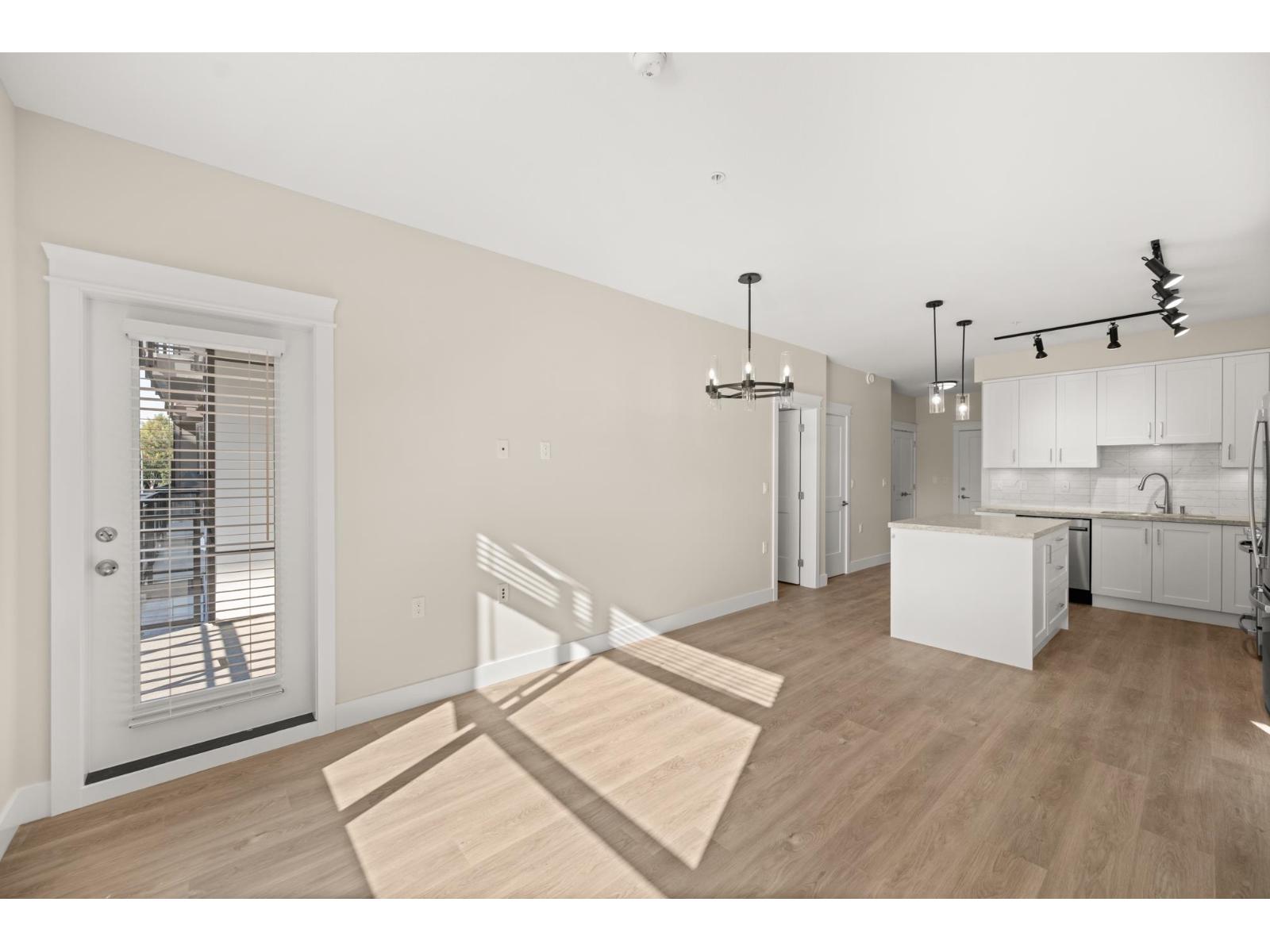 Photo 6 of 209 20926 83 Avenue, Langley BC