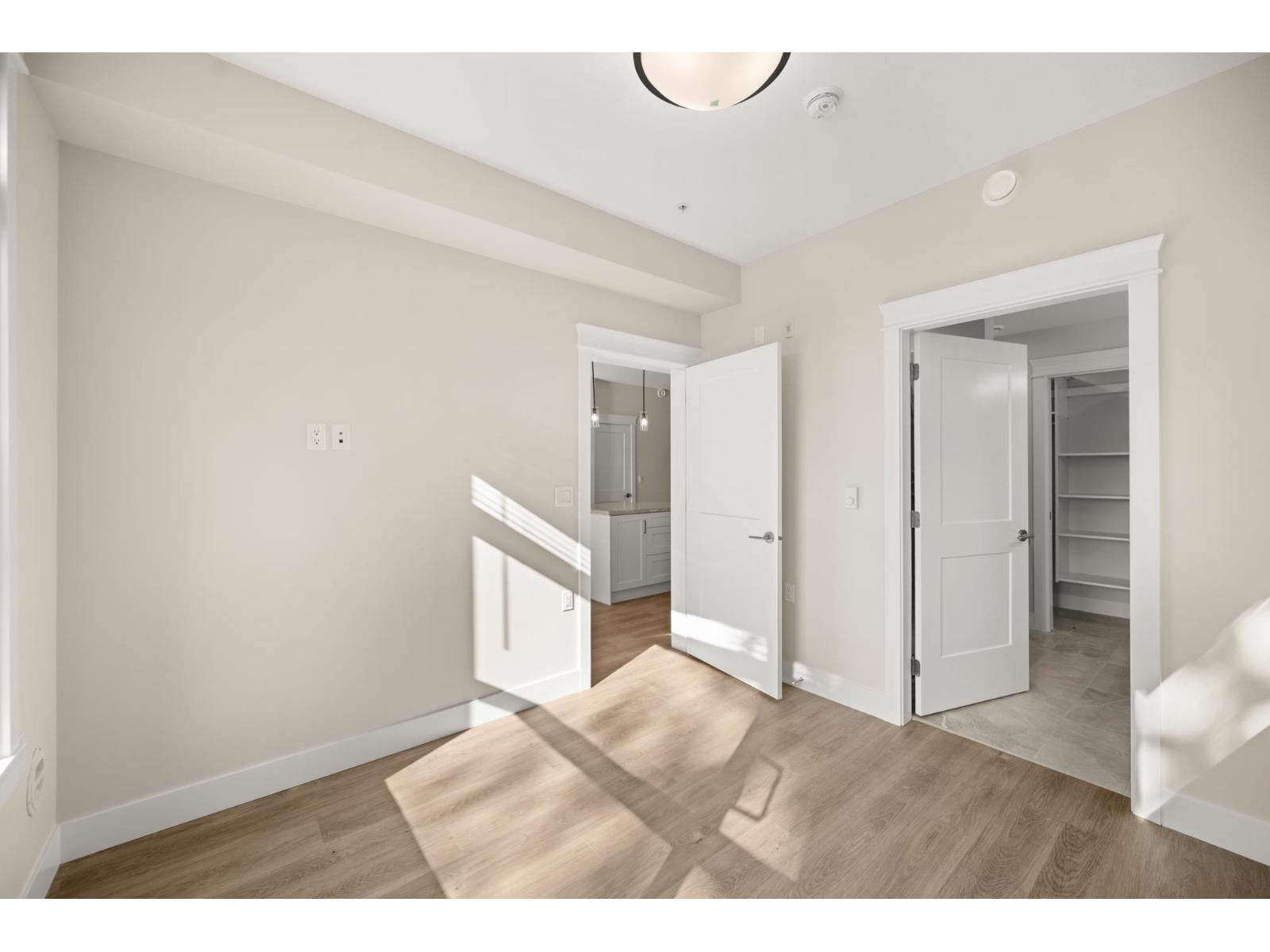 Photo 16 of 209 20926 83 Avenue, Langley BC