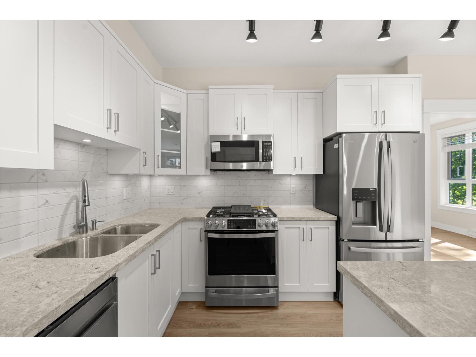 Photo 1 of 209 20926 83 Avenue, Langley BC