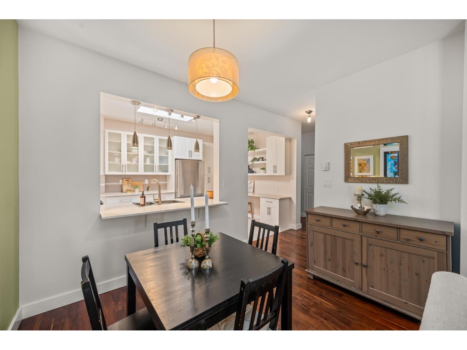Photo 11 of 301 1533 Best Street, White Rock BC