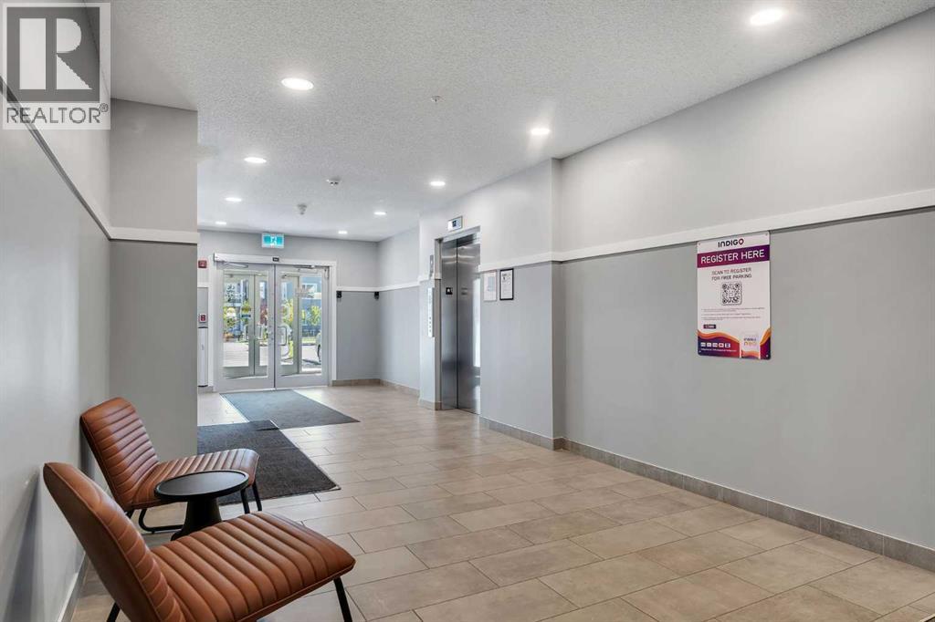 Photo 25 of 1311 33 Carringham Gate Nw, Calgary AB