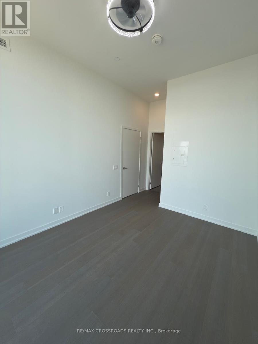 Photo 1 of 3304 39 Mary Street, Barrie ON