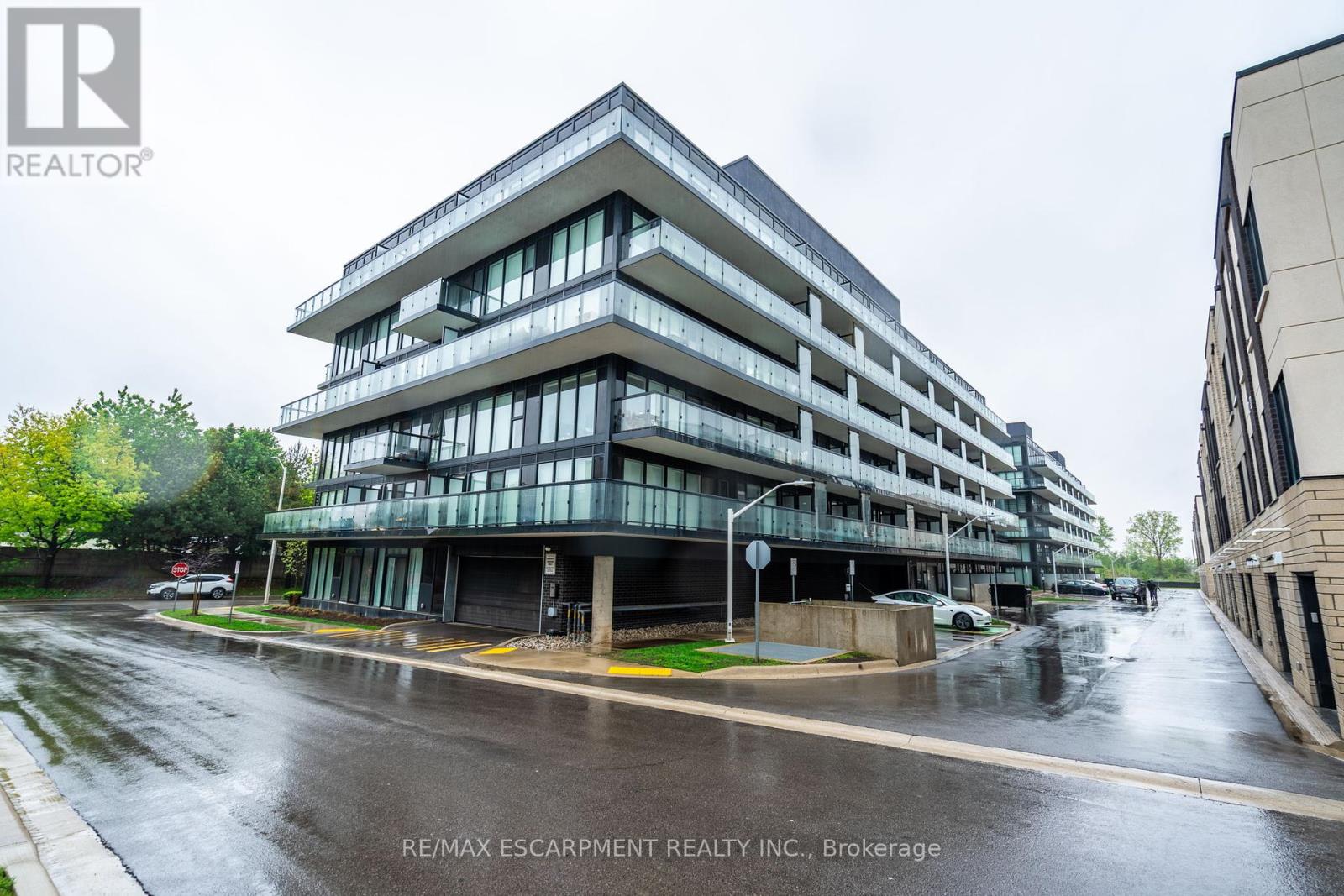 Photo 23 of B 223 1119 Cooke Boulevard, Burlington ON