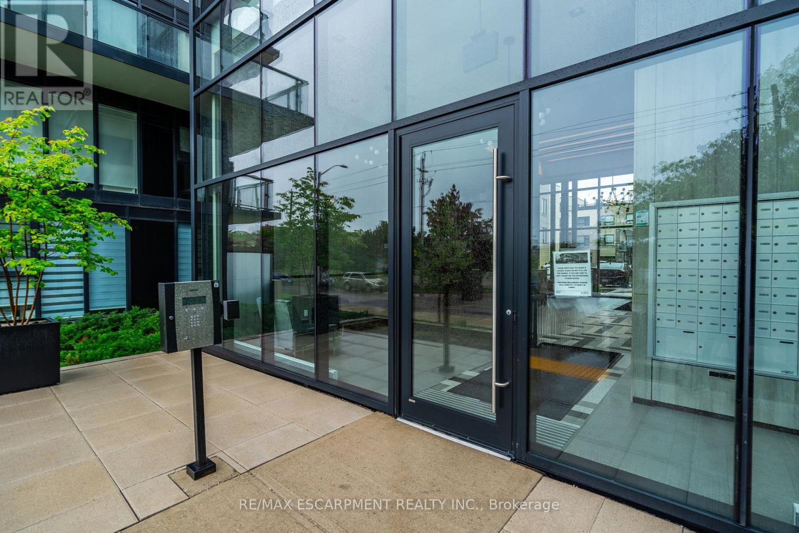 Photo 9 of B 223 1119 Cooke Boulevard, Burlington ON