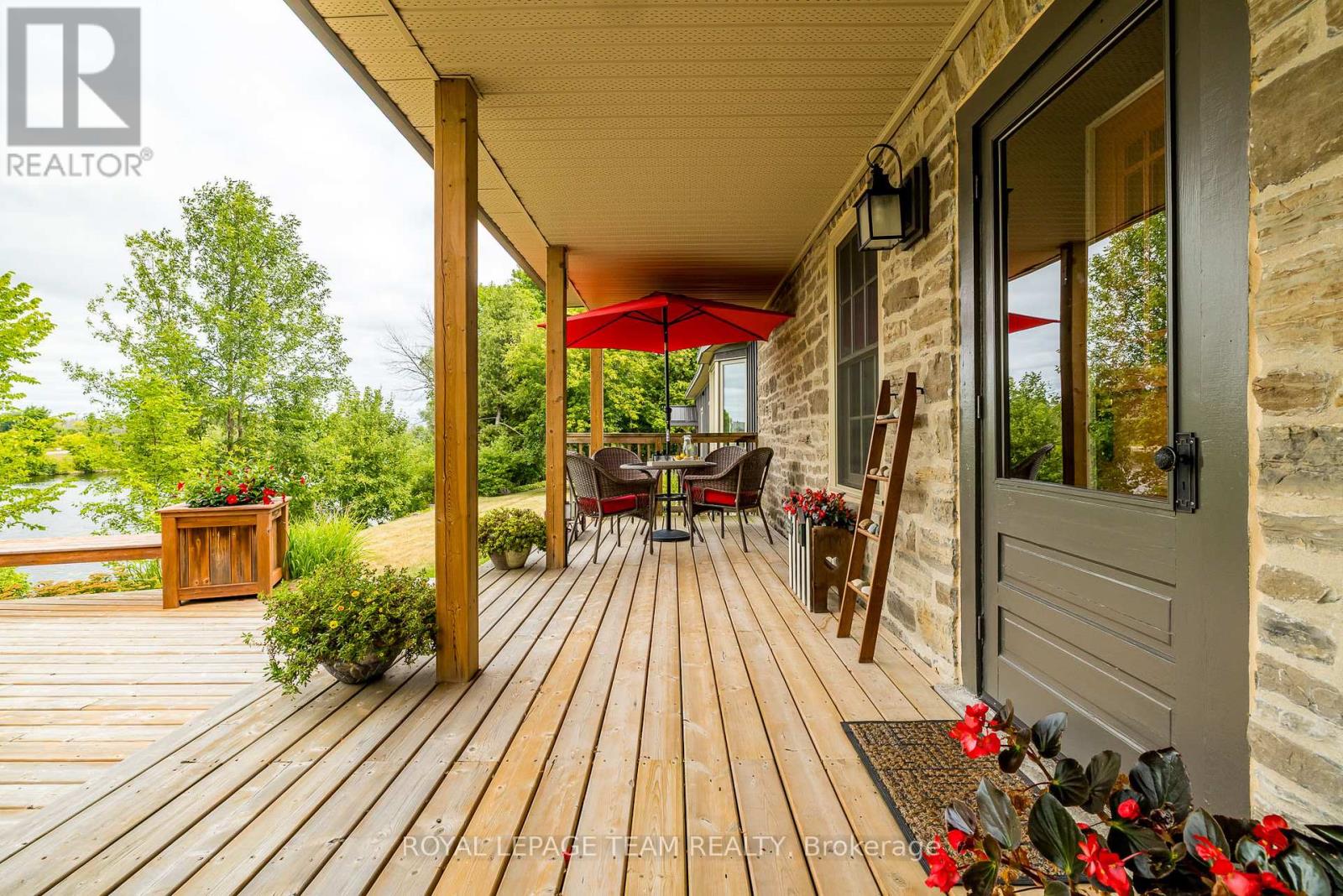 Photo 4 of 437 County 23 Road, Merrickvillewolford ON