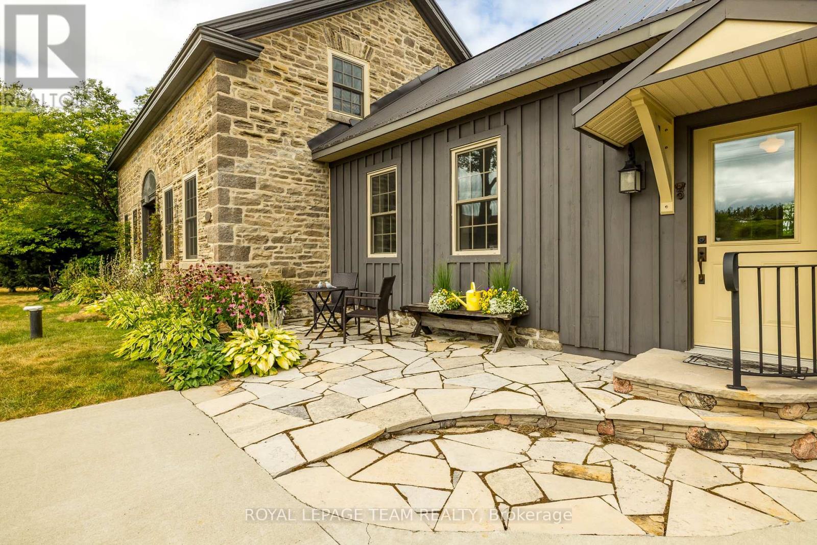 Photo 29 of 437 County 23 Road, Merrickvillewolford ON