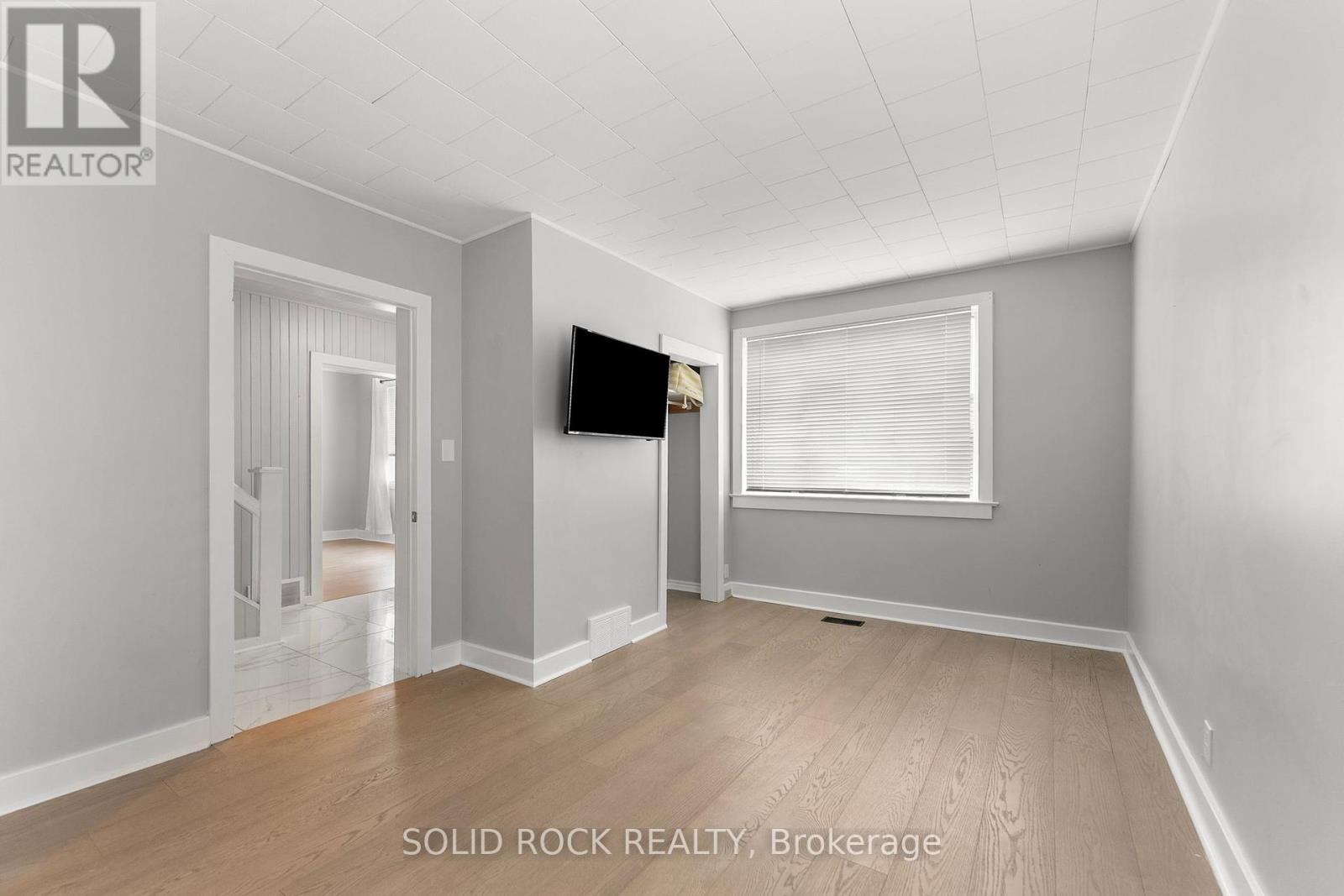 Photo 2 of 60 Hugh Street S, Arnprior ON