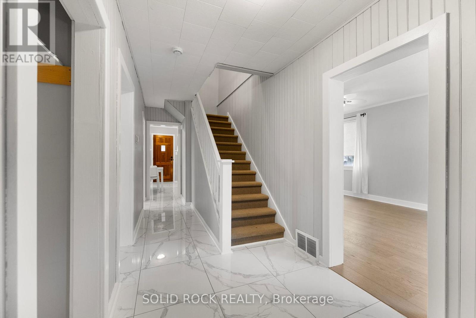 Photo 6 of 60 Hugh Street S, Arnprior ON
