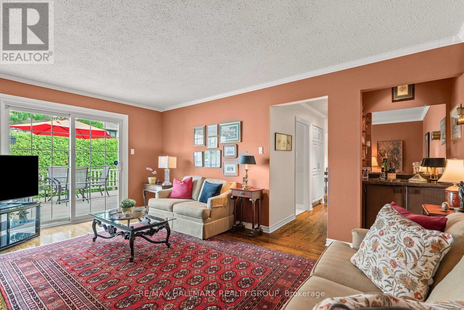 Photo 3 of 52 Knollsbrook Drive, Ottawa ON