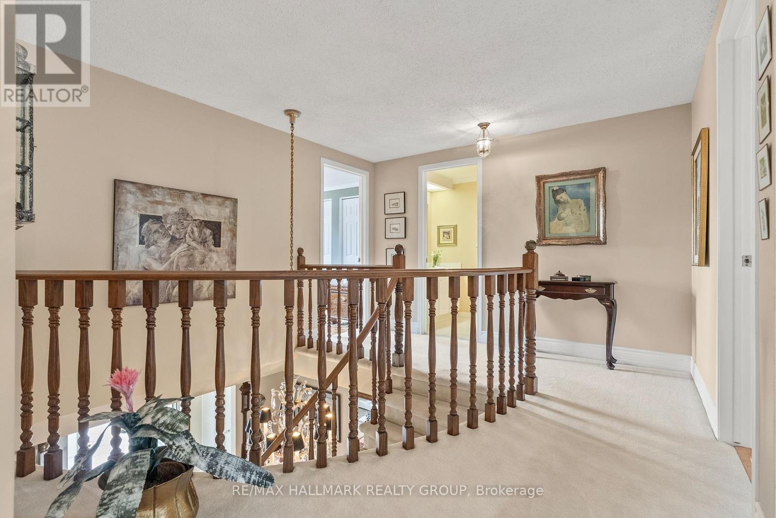 Photo 29 of 52 Knollsbrook Drive, Ottawa ON