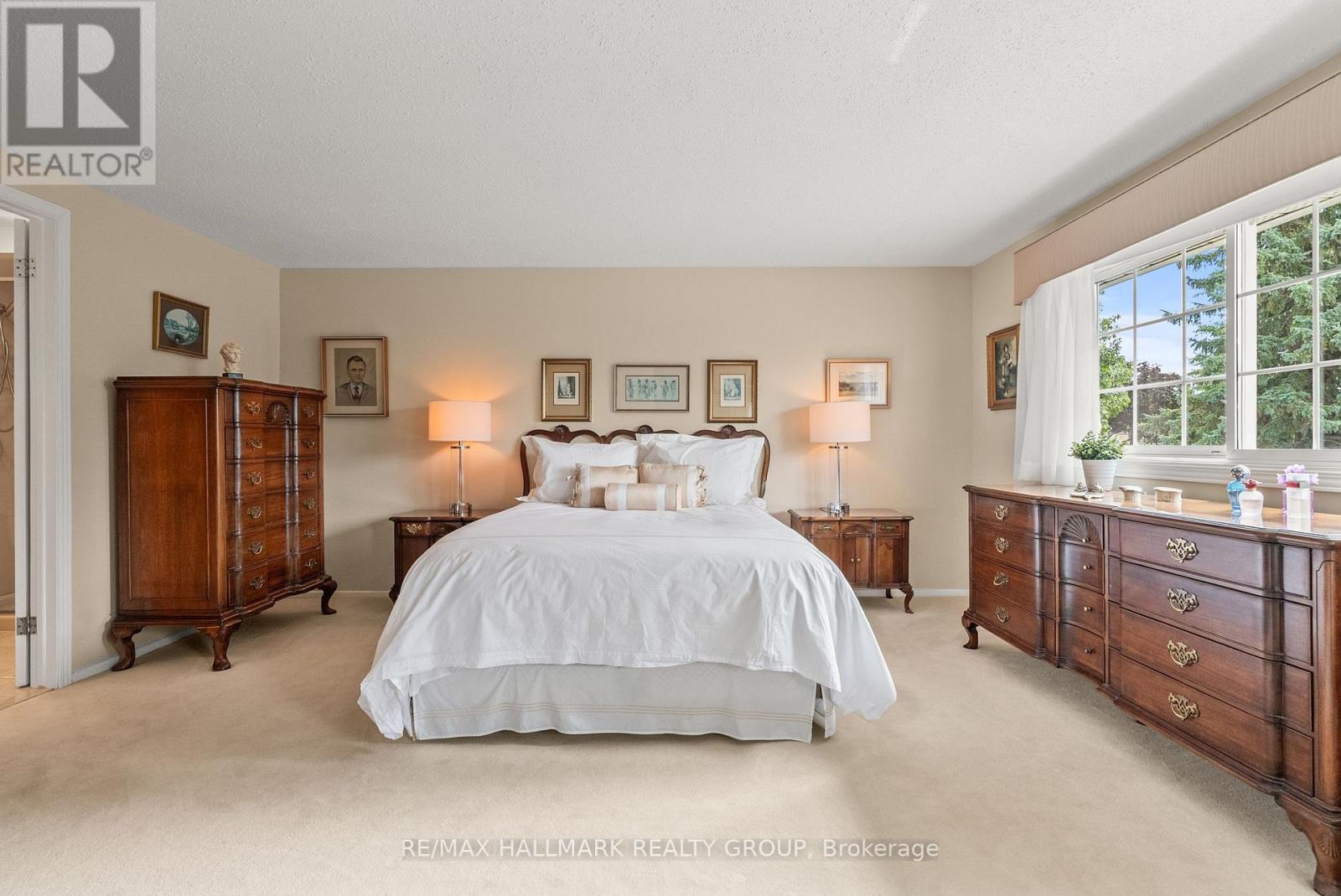 Photo 39 of 52 Knollsbrook Drive, Ottawa ON