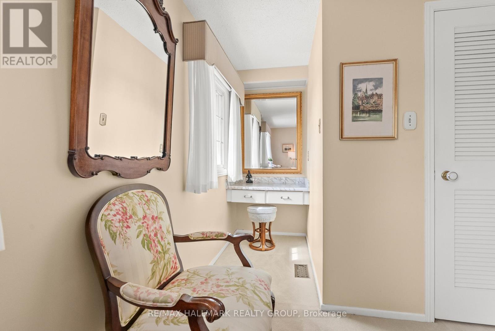 Photo 47 of 52 Knollsbrook Drive, Ottawa ON