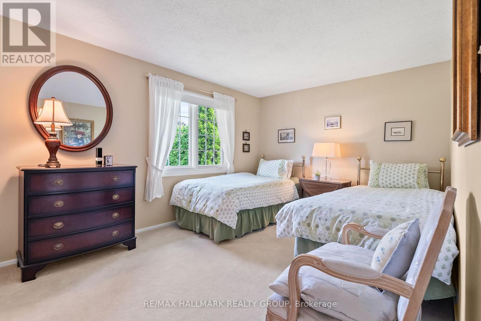 Photo 48 of 52 Knollsbrook Drive, Ottawa ON