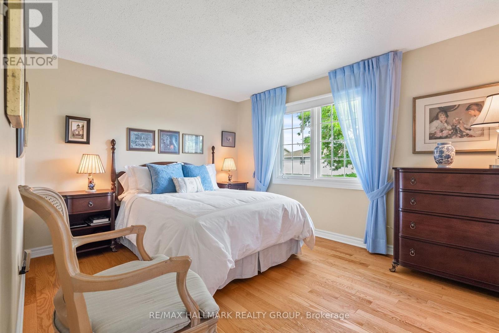 Photo 45 of 52 Knollsbrook Drive, Ottawa ON