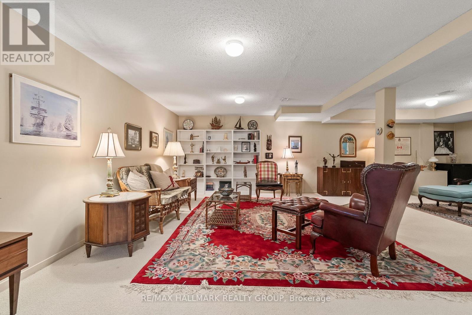 Photo 21 of 52 Knollsbrook Drive, Ottawa ON