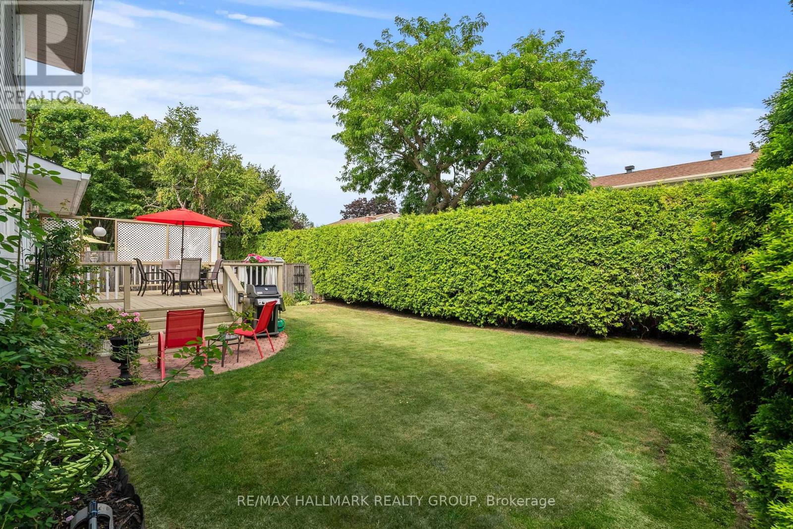 Photo 35 of 52 Knollsbrook Drive, Ottawa ON