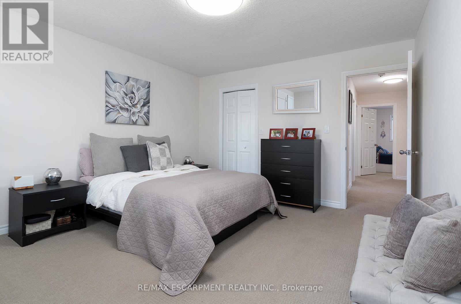 Photo 5 of 14 345 Glancaster Road, Hamilton ON