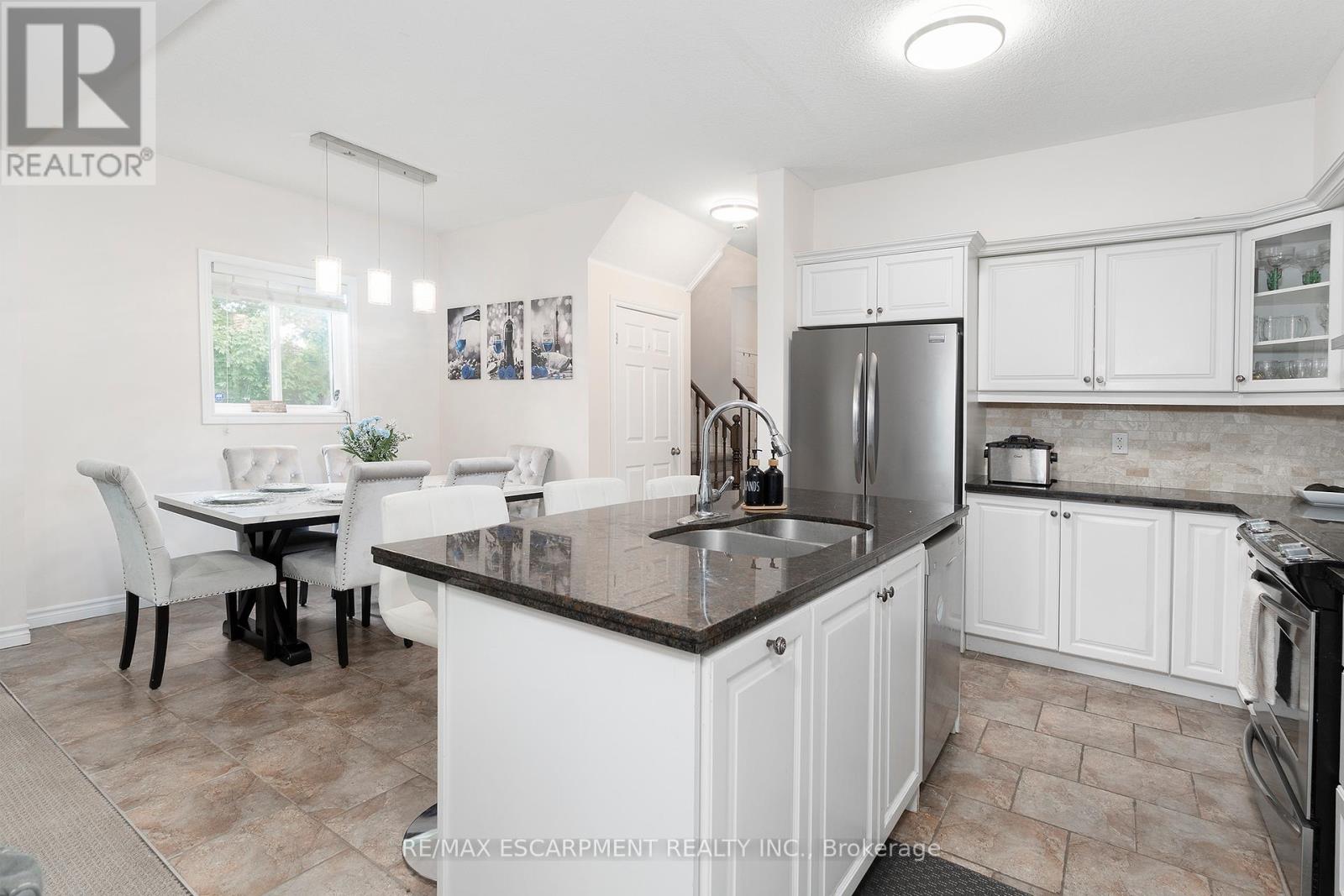 Photo 3 of 14 345 Glancaster Road, Hamilton ON
