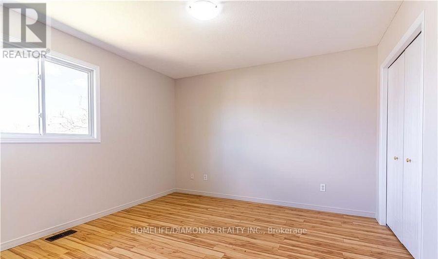 Photo 38 of 209 Thurman Circle, London East ON