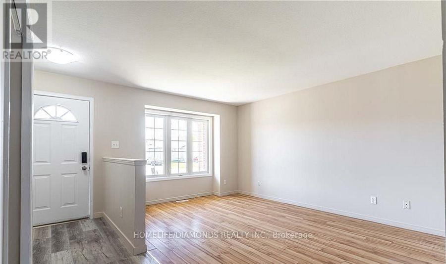 Photo 12 of 209 Thurman Circle, London East ON
