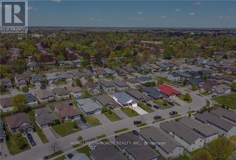 Photo 21 of 209 Thurman Circle, London East ON