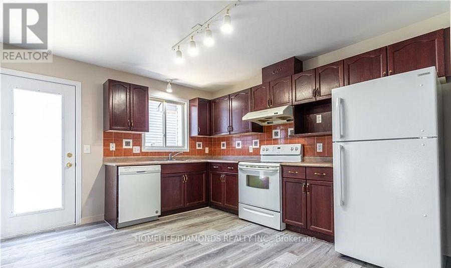Photo 10 of 209 Thurman Circle, London East ON