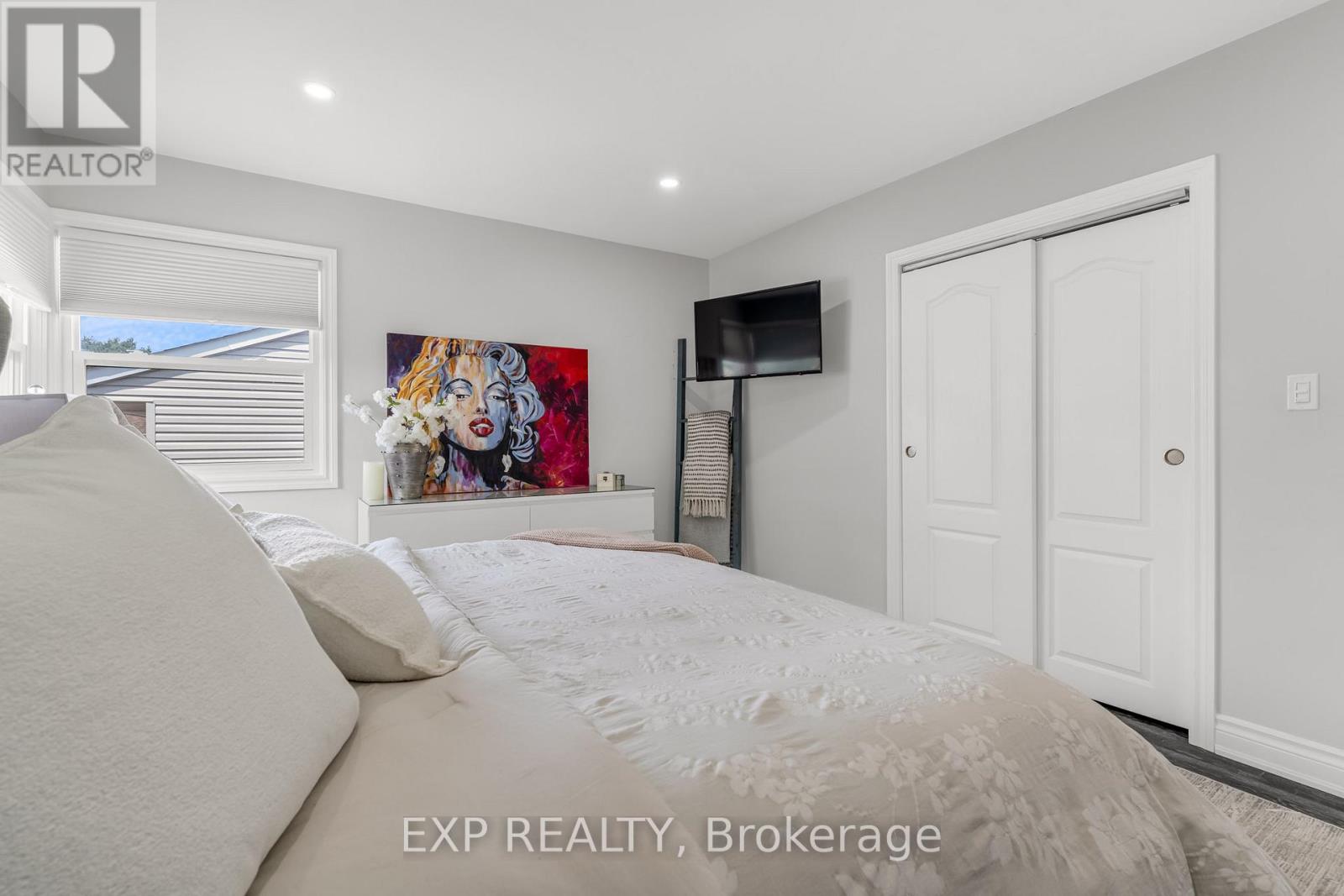 Photo 5 of 4382 Central Avenue, Lincoln ON
