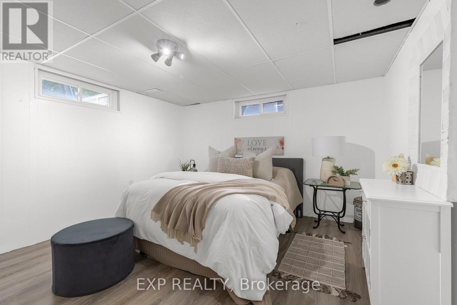 Photo 17 of 4382 Central Avenue, Lincoln ON
