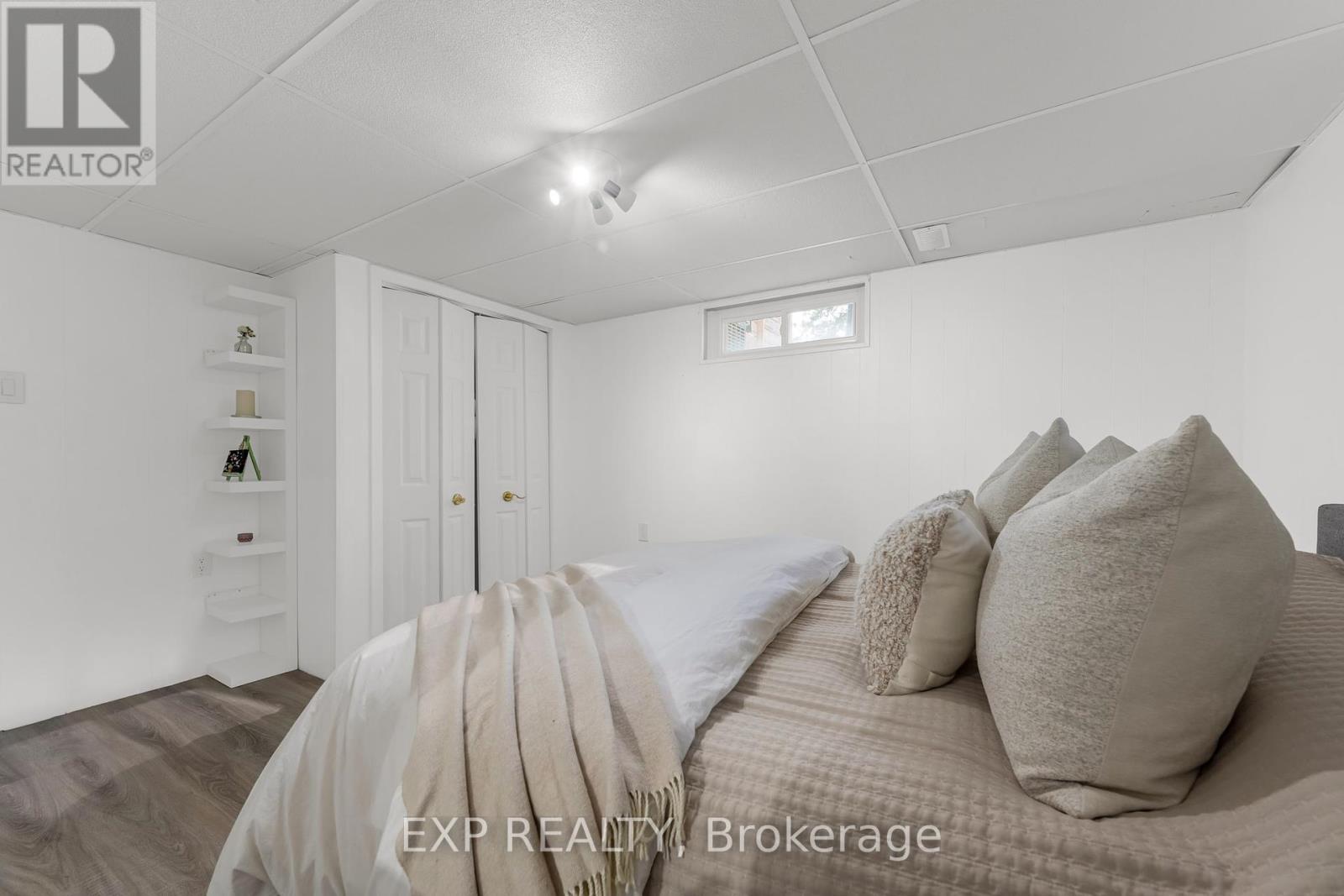Photo 7 of 4382 Central Avenue, Lincoln ON