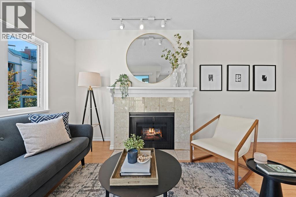 Photo 1 of 206 629 7th Avenue, Vancouver BC