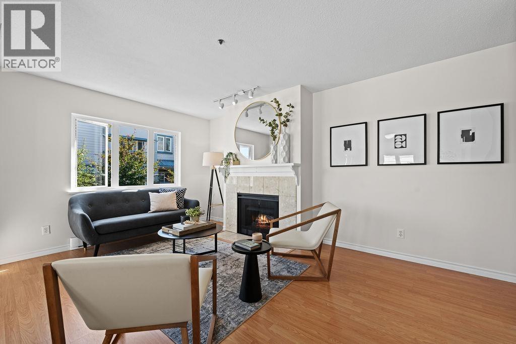 Photo 14 of 206 629 7th Avenue, Vancouver BC