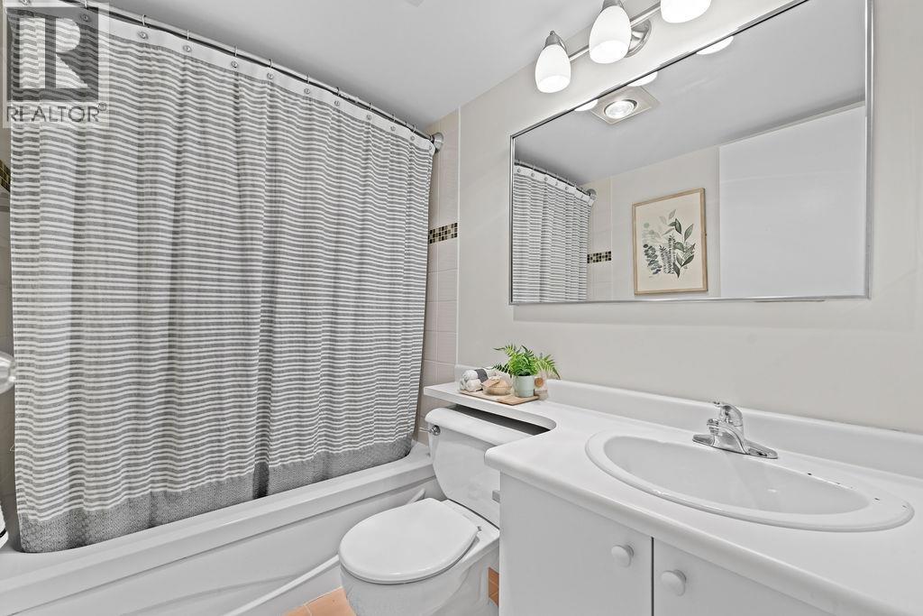 Photo 20 of 206 629 7th Avenue, Vancouver BC